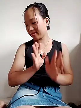 Snapshot of Anna_albi chatting on September 28, 6:19 am Anna albi online show from September 28, 6:19 am