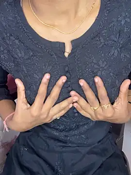 Nencycute1 online show from October 13, 5:40 am