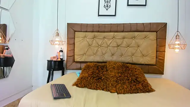 hannarose1208 online show from November 6, 12:28 pm