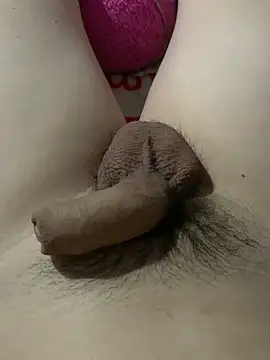 Snapshot of Tonyy55743 chatting on February 18, 12:06 am Tonyy55743 online show from February 18, 12:06 am