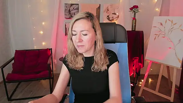 DonnaSmitth online show from February 26, 7:35 pm