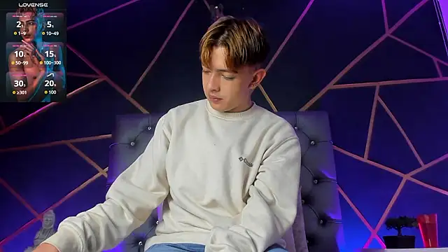 Lian Miller1  online show from January 16, 12:31 pm