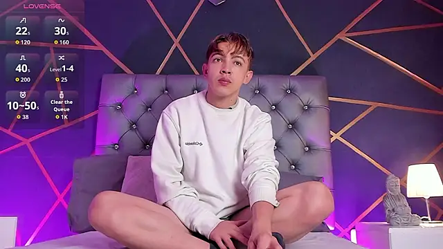 Lian Miller1  online show from March 27, 12:27 pm