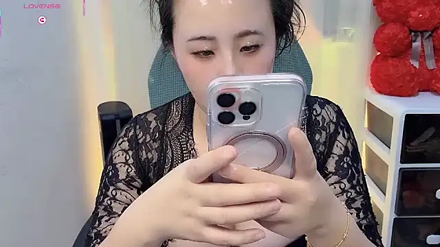 NEWONETO online show from December 2, 11:04 am