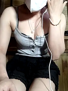 Snapshot of LenaCii chatting on October 14, 5:03 pm LenaCii online show from October 14, 5:03 pm