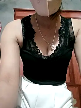 Snapshot of LenaCii chatting on October 21, 8:09 pm LenaCii online show from October 21, 8:09 pm