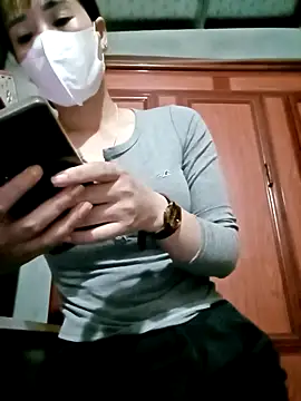 Snapshot of LenaCii chatting on November 9, 2:59 pm LenaCii online show from November 9, 2:59 pm