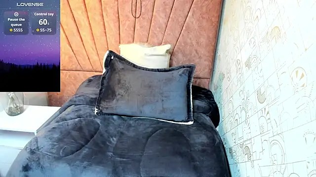 Issa Milf   online show from October 17, 12:52 pm