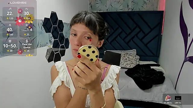 Valery More   online show from December 1, 12:21 pm