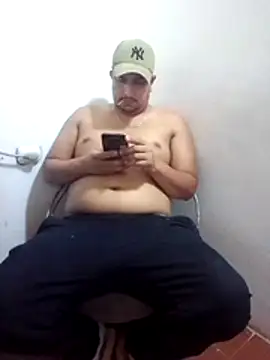 Snapshot of Tequilamaster chatting on December 3, 2:30 am Tequilamaster online show from December 3, 2:30 am