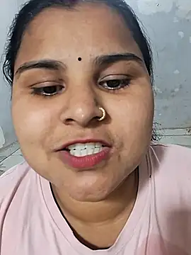 Snapshot of Mamta-Thakur chatting on November 3, 1:12 pm Mamta-Thakur online show from November 3, 1:12 pm