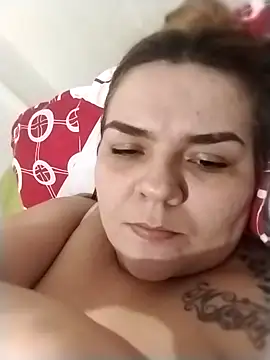 Snapshot of coral_marley chatting on December 18, 5:02 am coral marley online show from December 18, 5:02 am