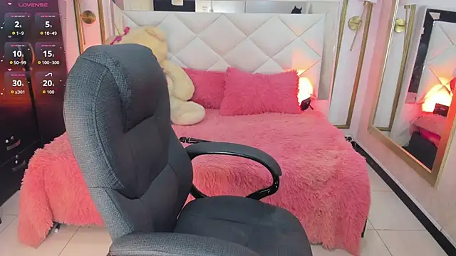 Snapshot of i_kristi chatting on February 24, 8:40 pm i kristi online show from February 24, 8:40 pm