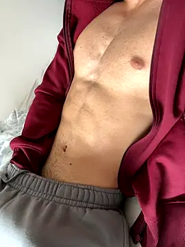 adgymwear1 online show from September 27, 11:15 am