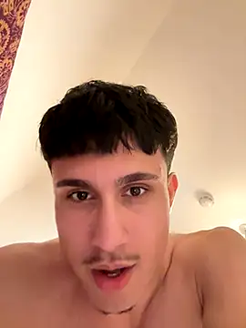 Snapshot of adgymwear1 chatting on October 17, 7:27 pm adgymwear1 online show from October 17, 7:27 pm