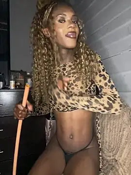 gingergirl67  online show from October 31, 9:27 pm