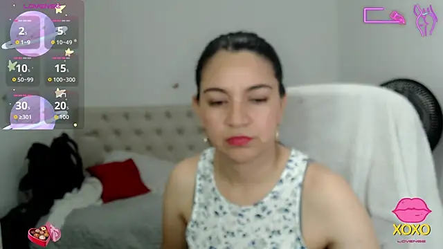 Snapshot of astrolover_ chatting on November 8, 2:34 am astrolover online show from November 8, 2:34 am