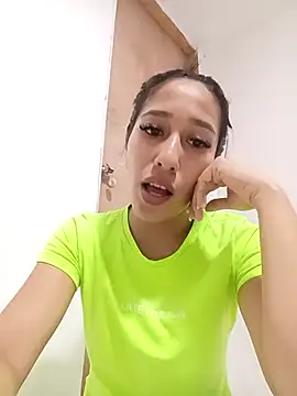 Amelia Rivas online show from December 17, 4:51 am