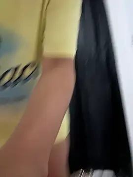 Amelia Rivas online show from April 15, 2:18 am