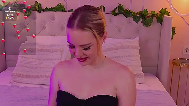EllyLinn online show from July 21, 6:43 pm