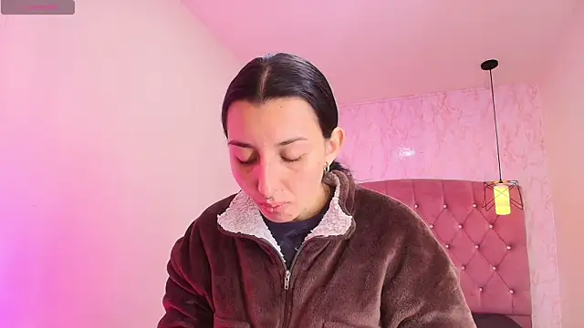 Iris  77 online show from October 20, 6:41 pm