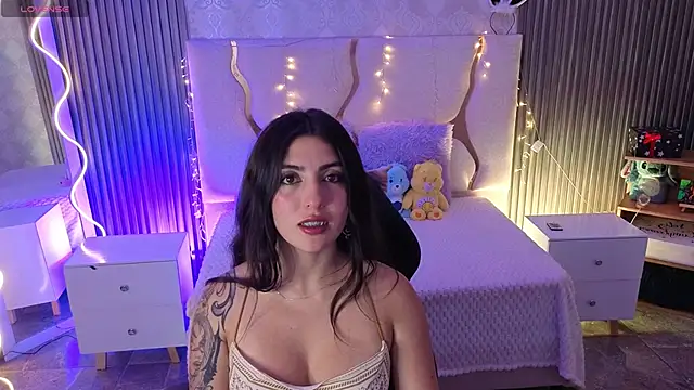 Ixchel tay online show from April 5, 3:26 am