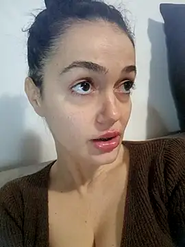 JadeLure online show from October 8, 2:04 pm