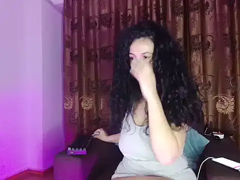 JadeLure online show from October 9, 5:55 pm