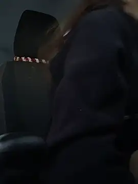 GoldenPussy1329 online show from November 14, 4:49 pm