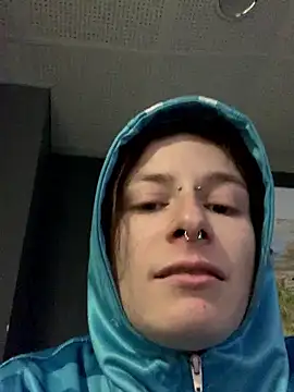 GoldenPussy1329 online show from January 9, 1:08 am