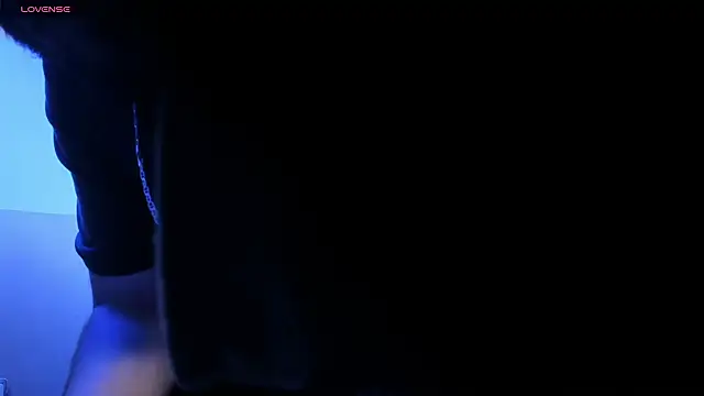 VynnyBlacke  online show from October 17, 9:39 pm