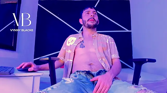 VynnyBlacke  online show from February 10, 4:05 am