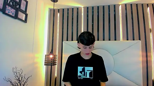 thaigo twink38 online show from April 14, 3:34 am