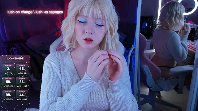 dollforrose online show from October 9, 2:04 pm