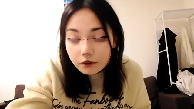 Beeping Creature online show from October 7, 3:42 pm