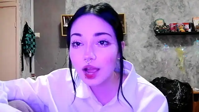 Beeping Creature online show from October 23, 2:38 pm