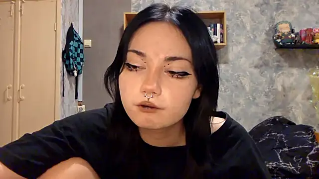 Beeping Creature online show from November 16, 4:23 pm