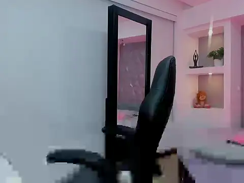 Maya Rivers online show from October 10, 4:22 am