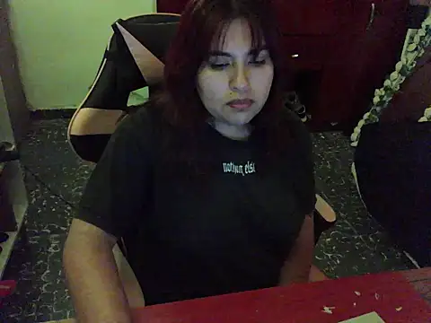 Snapshot of mango_blu chatting on July 18, 9:24 am mango blu online show from July 18, 9:24 am