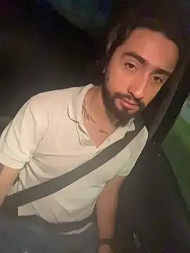 maximusdominus26 online show from November 4, 8:35 am