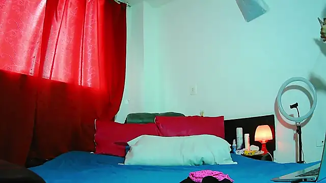 Snapshot of MissAsly chatting on November 20, 1:22 pm MissAsly online show from November 20, 1:22 pm