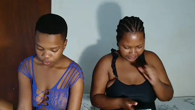 HornyBabe06 online show from November 26, 8:48 am