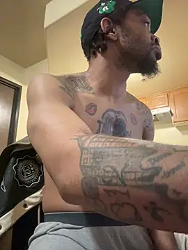 thefreakscomeoutatnight online show from March 18, 12:41 pm