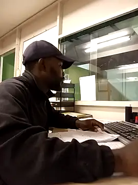 biggx33 online show from October 3, 5:59 am