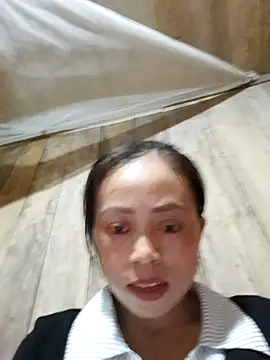 Snapshot of Hoang_xx chatting on September 30, 9:58 am Hoang xx online show from September 30, 9:58 am