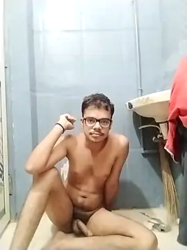 Snapshot of sexybobby13 chatting on October 8, 9:07 am sexybobby13 online show from October 8, 9:07 am