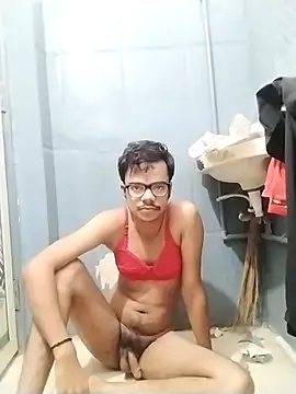 Snapshot of sexybobby13 chatting on November 15, 8:44 am sexybobby13 online show from November 15, 8:44 am