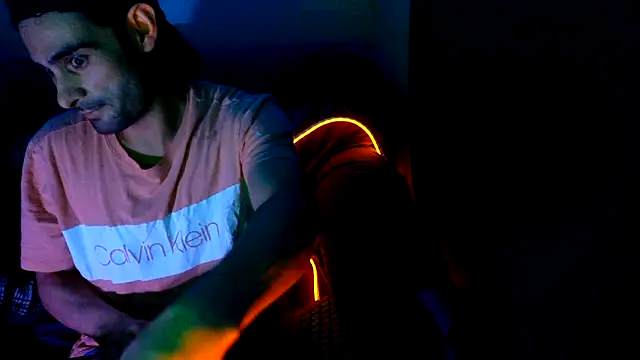 highinhtxx online show from November 7, 6:57 am