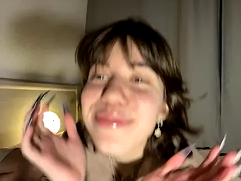 Snapshot of Sexy_frie chatting on November 10, 6:51 pm Sexy frie online show from November 10, 6:51 pm