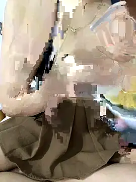 lee ly online show from November 5, 6:46 am